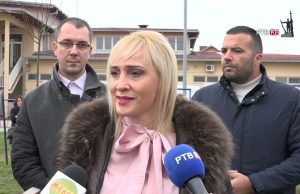 Kompanija Leoni u saradnji sa gradom Kraljevo organizovala akciju ozelenjavanja dvorišta